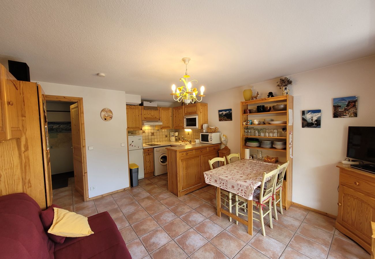 Apartment in Chantemerle - AT THE FEET OF THE SKI SLOPES- FLAT  4 PEOPLE