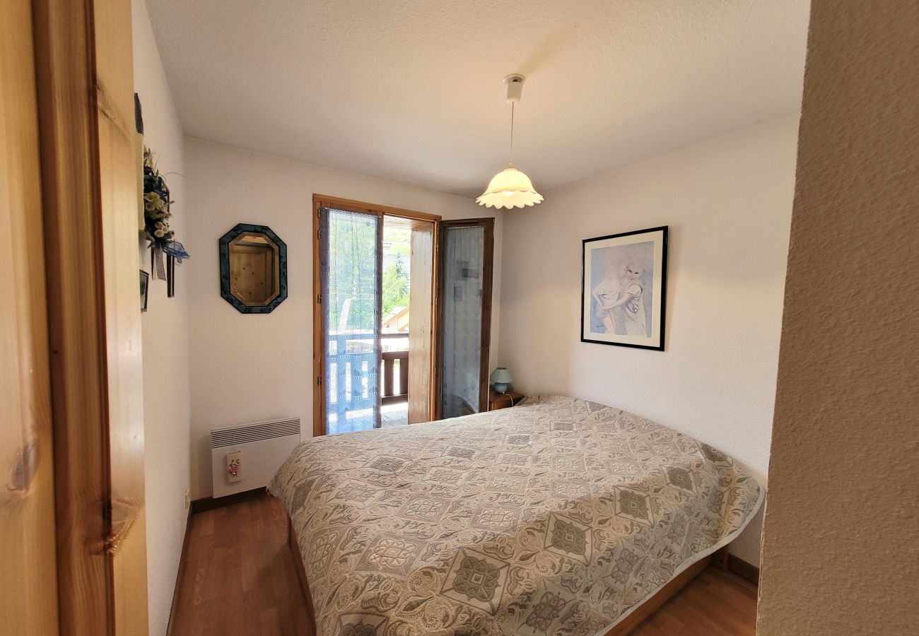 Apartment in Chantemerle - AT THE FEET OF THE SKI SLOPES- FLAT  4 PEOPLE