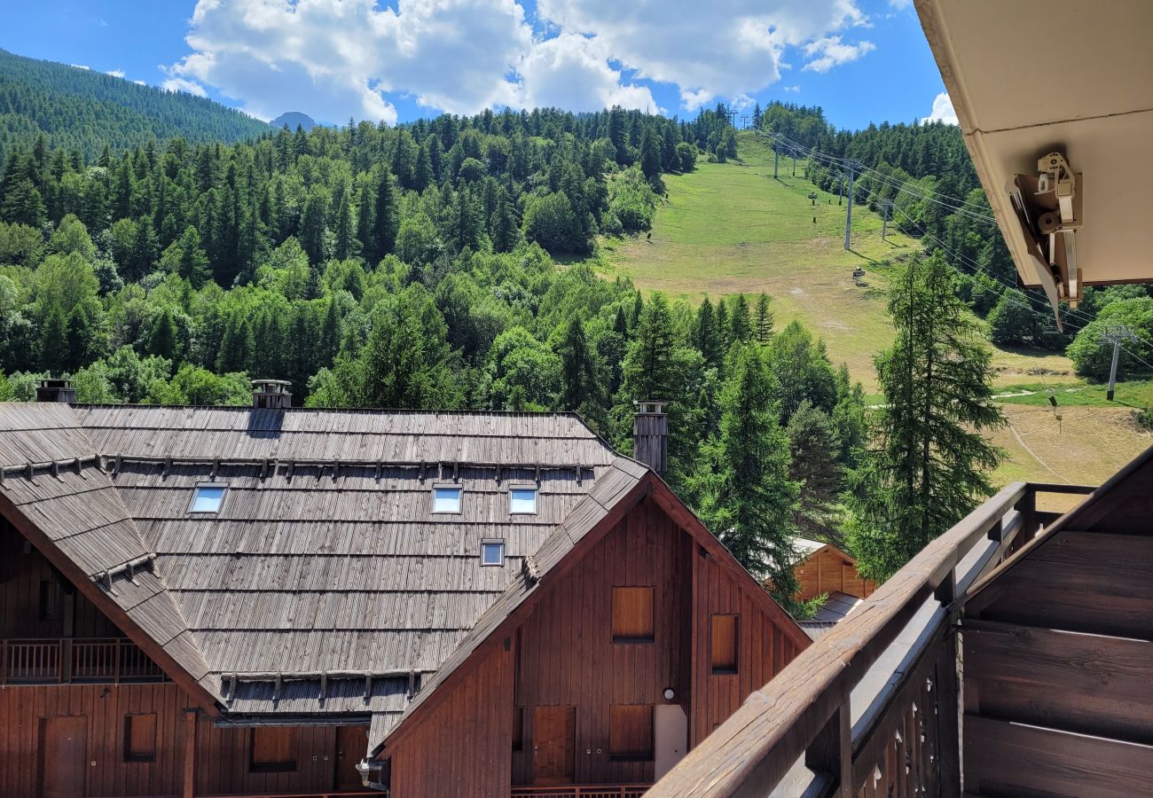Apartment in Chantemerle - AT THE FEET OF THE SKI SLOPES- FLAT  4 PEOPLE
