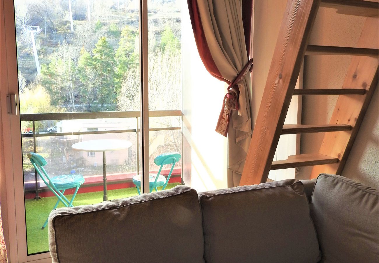 Apartment in Briançon - Apartment T2 + Mountain corner at the foot of the slopes - 4 people