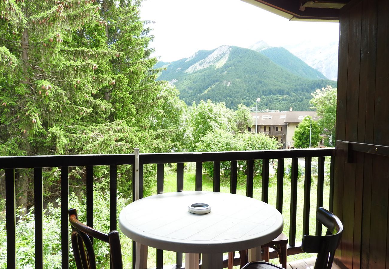 Apartment in Le Monêtier-les-Bains - 3 ROOMS 55 M² T2 CM SOUTH FACING FOR 6 PEOPLE