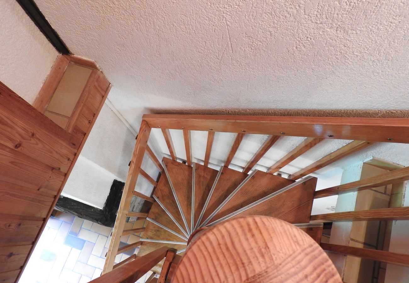 Apartment in Le Monêtier-les-Bains - 3 ROOMS 55 M² T2 CM SOUTH FACING FOR 6 PEOPLE