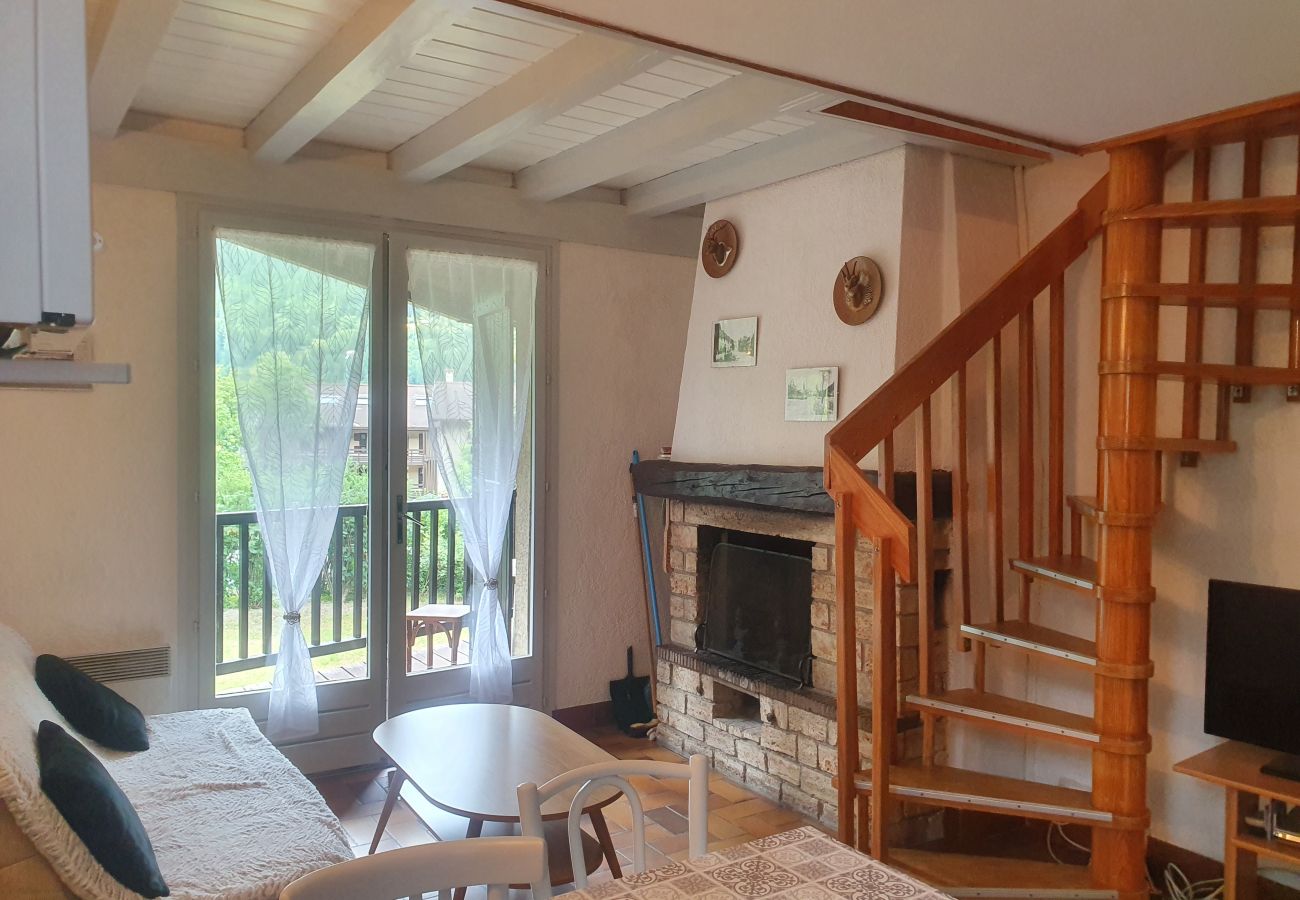 Apartment in Le Monêtier-les-Bains - 3 ROOMS 55 M² T2 CM SOUTH FACING FOR 6 PEOPLE