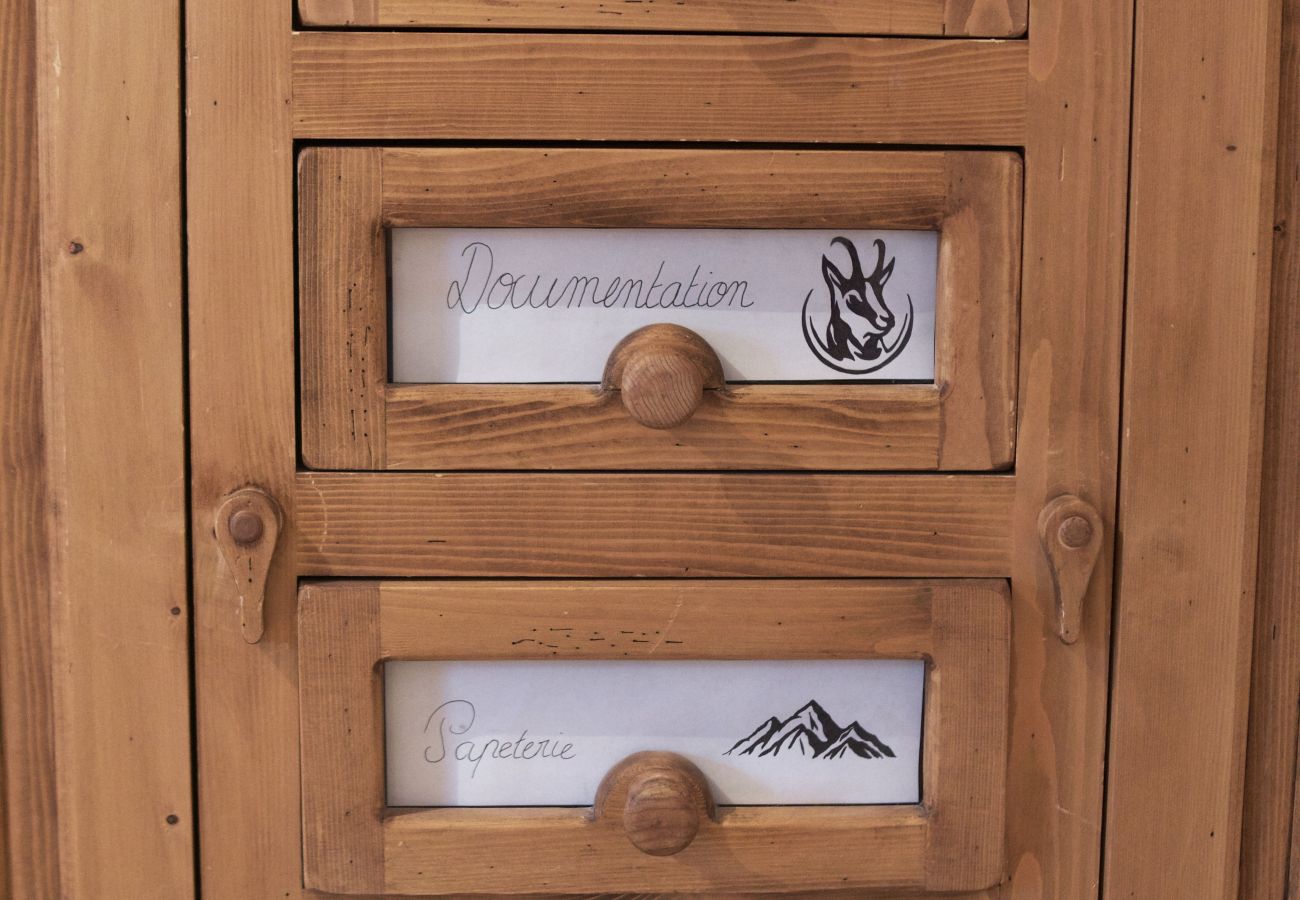 Apartment in Chantemerle - At the feet of ski slopes main flat 3 bedrooms for 6/8 persons