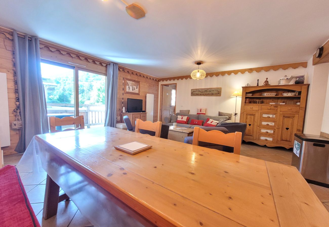 Apartment in Chantemerle - At the feet of ski slopes main flat 3 bedrooms for 6/8 persons