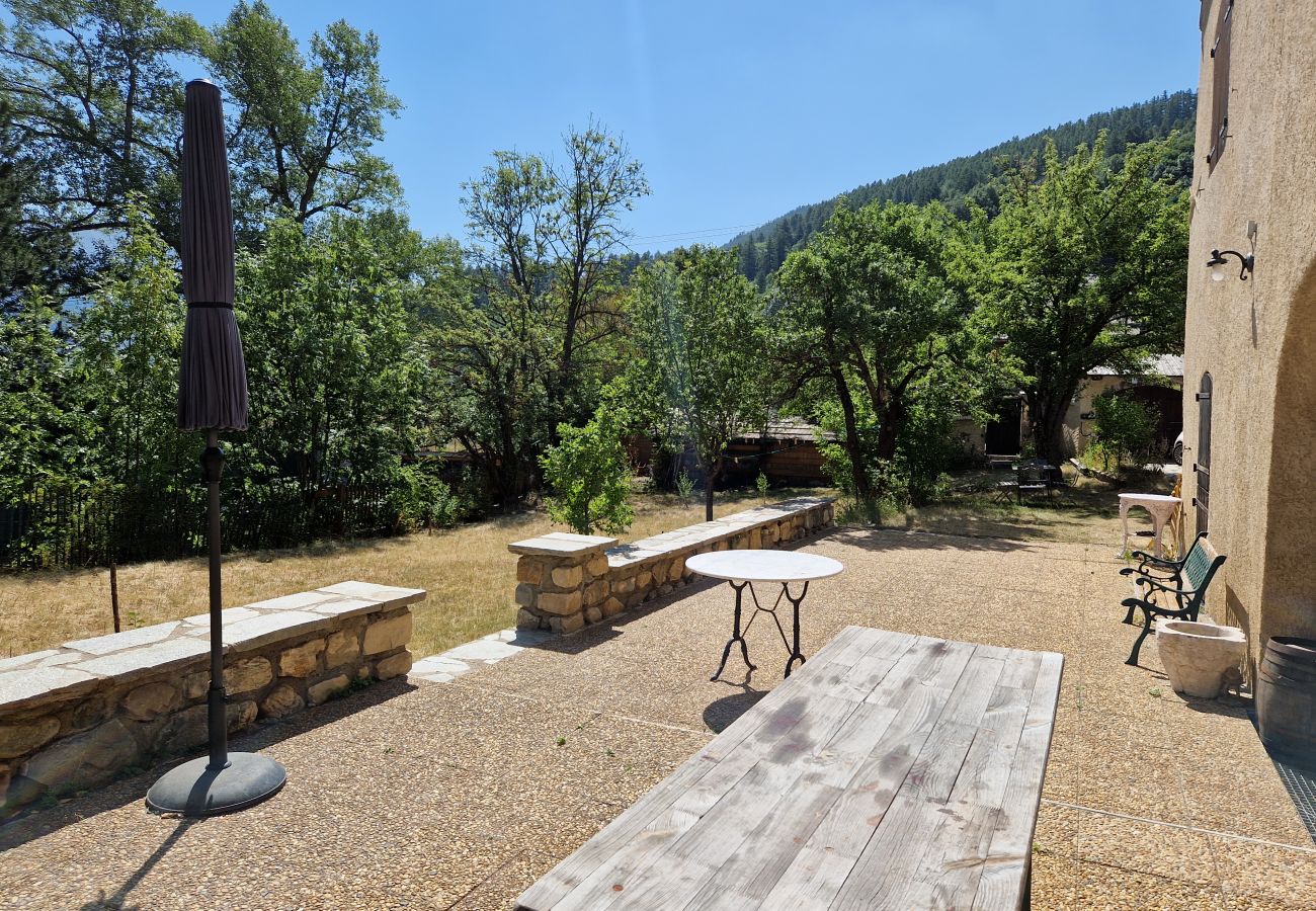 Apartment in La Salle-les-Alpes - Amazing house for 10 persons at the foot of the ski slopes