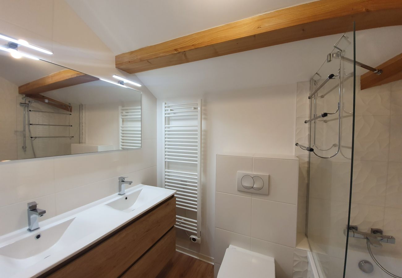 Apartment in Le Monêtier-les-Bains - New T4 for 8 people