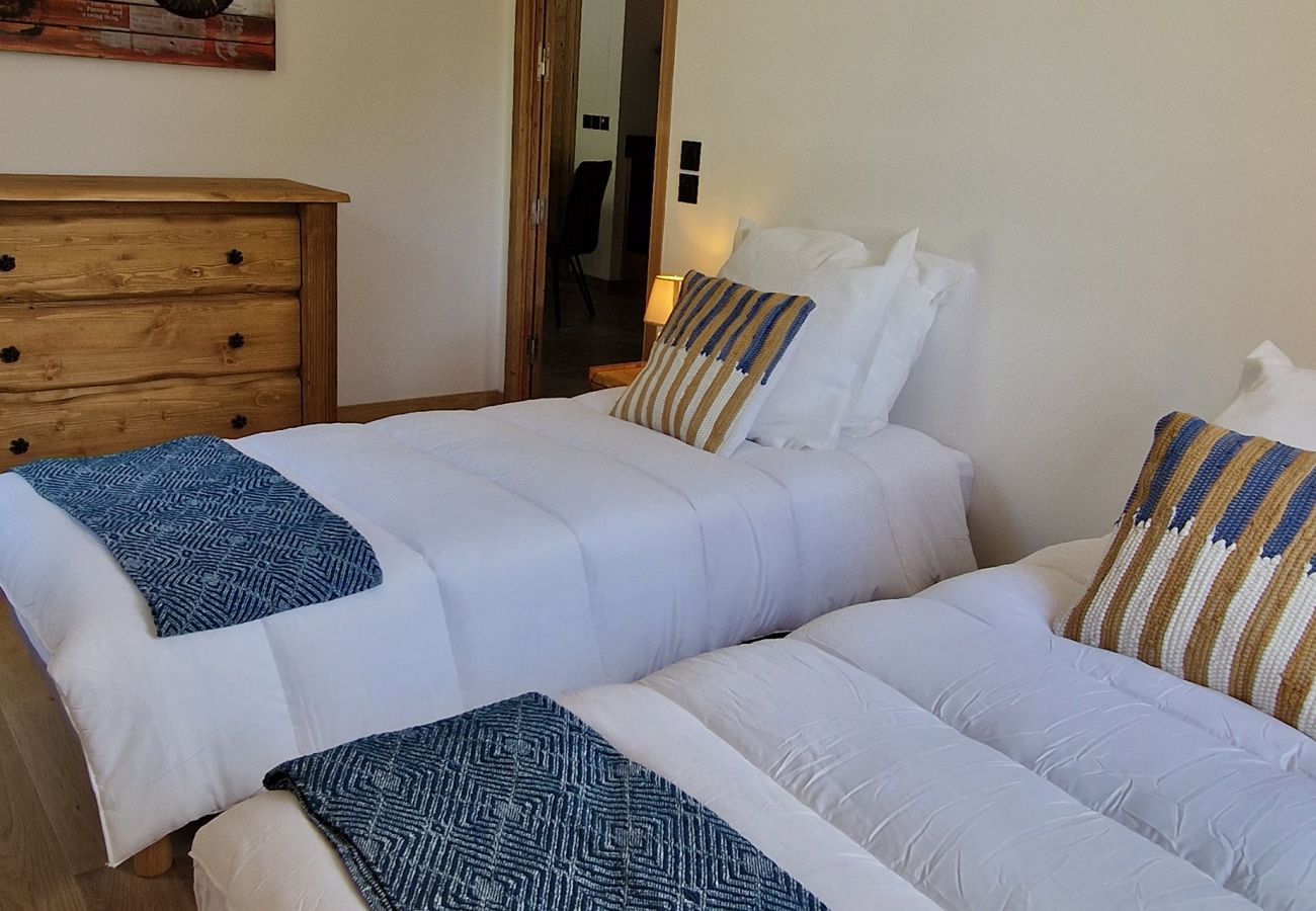 Apartment in Le Monêtier-les-Bains - New T3 for 4 people