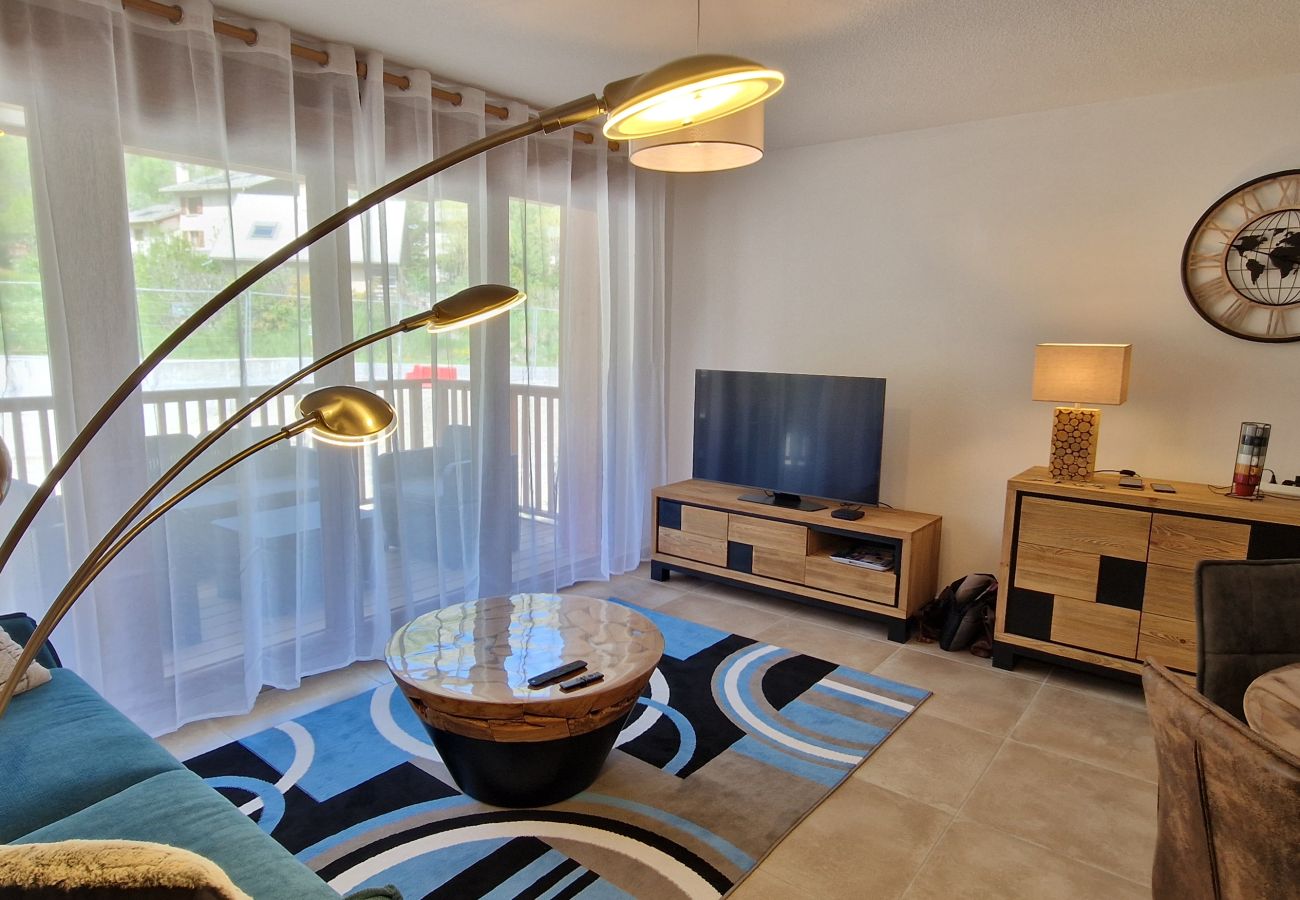Apartment in Le Monêtier-les-Bains - New T3 for 4 people