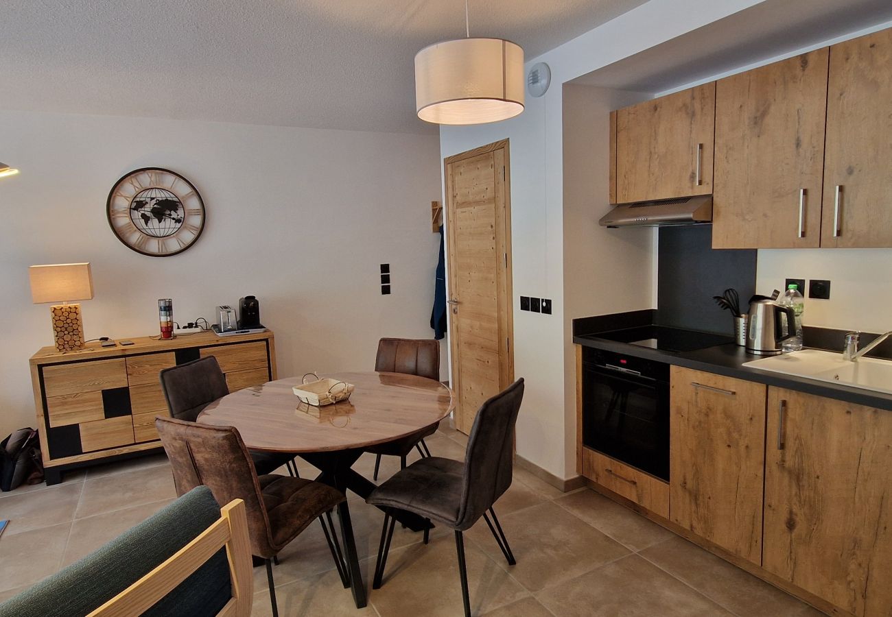 Apartment in Le Monêtier-les-Bains - New T3 for 4 people