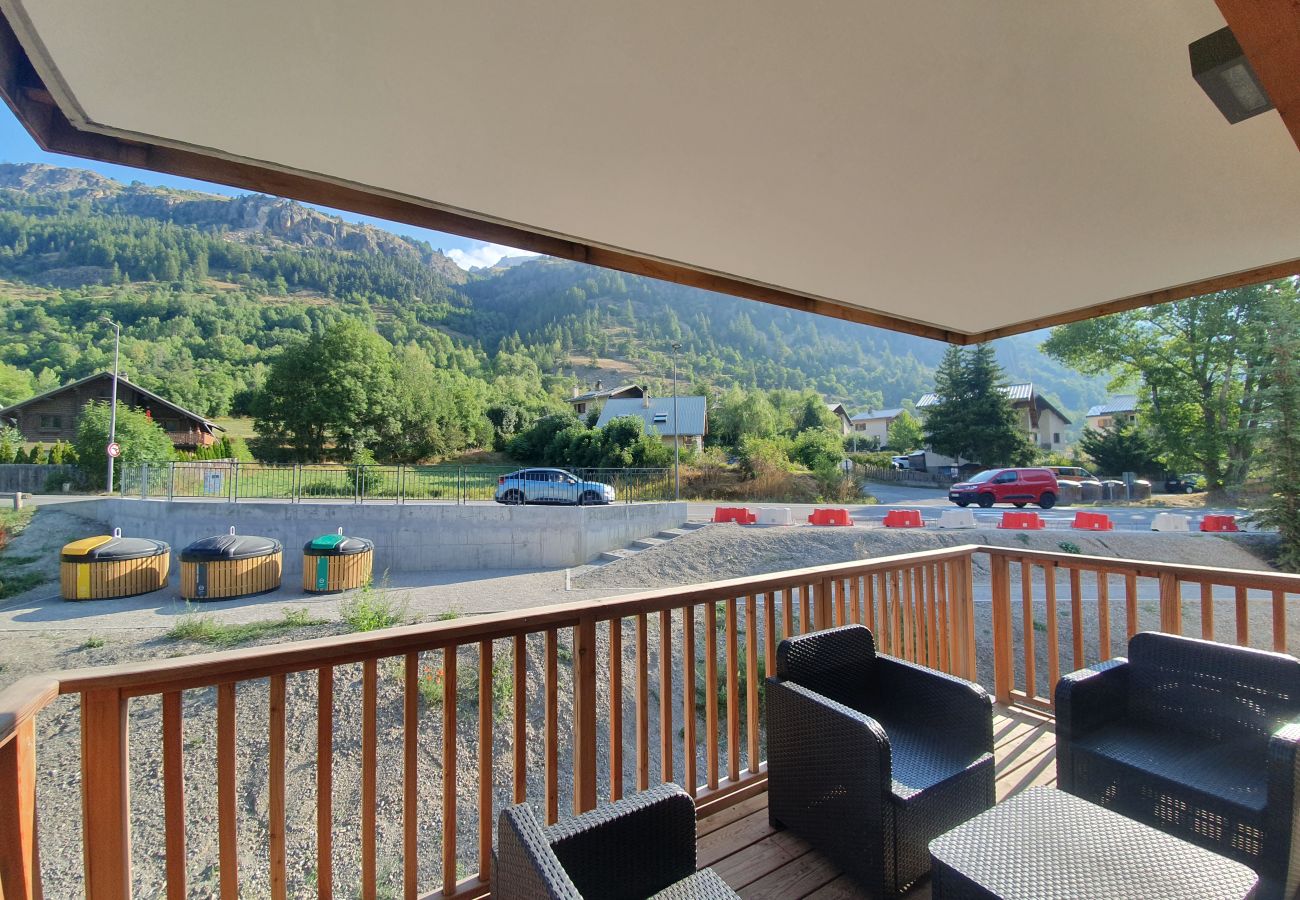 Apartment in Le Monêtier-les-Bains - New T3 for 4 people