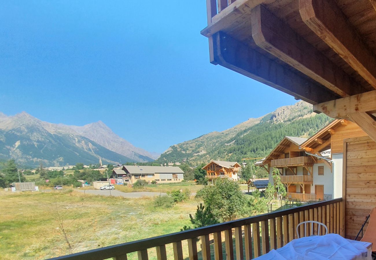 Apartment in Le Monêtier-les-Bains - Charming T3 in new residence