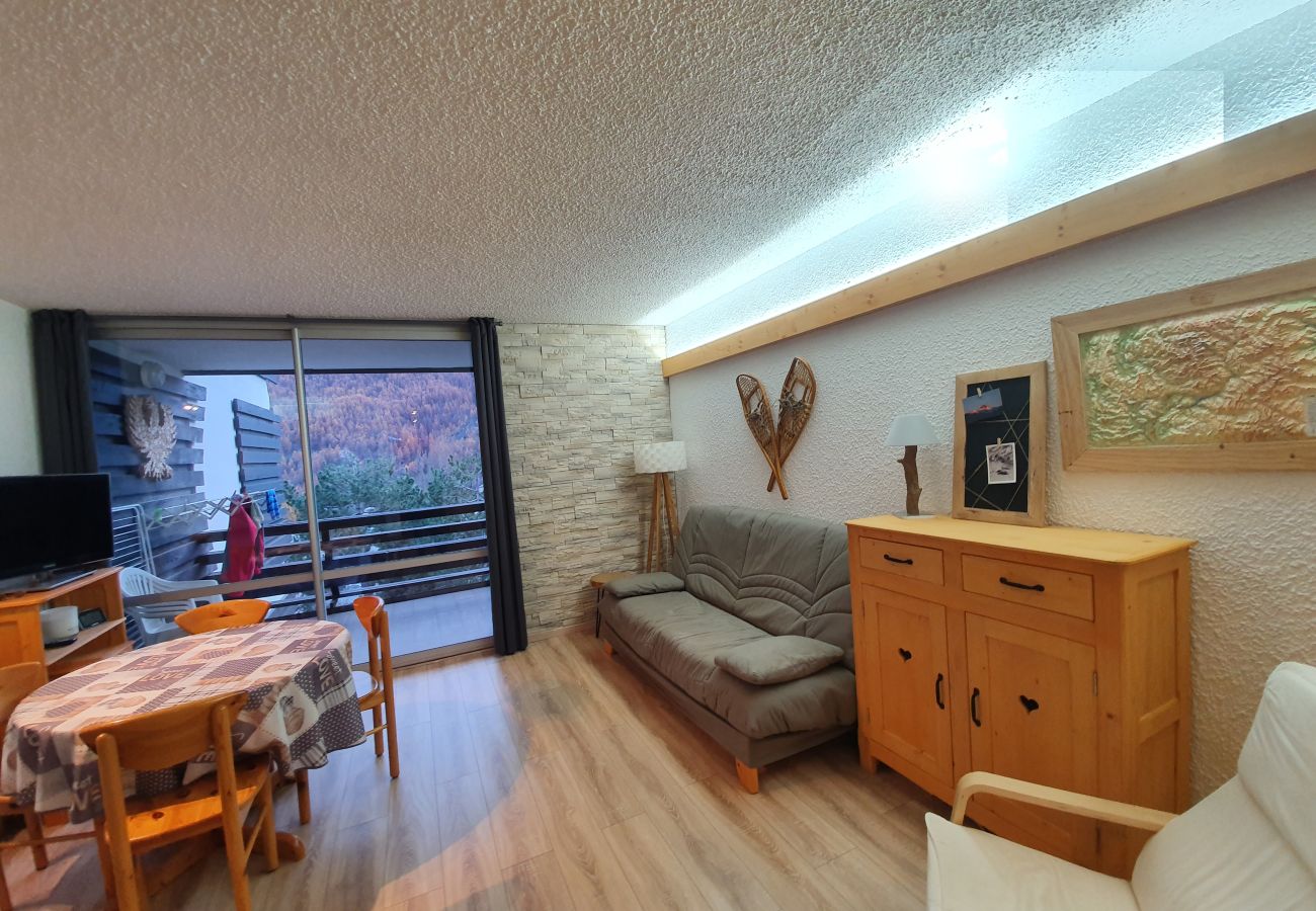 Apartment in Saint-Chaffrey - Studio + Mountain area 4-5 people