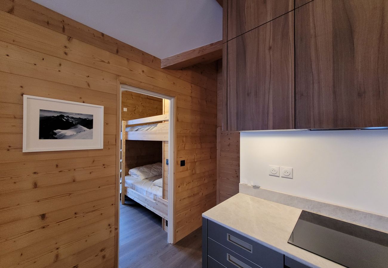 Apartment in Le Monêtier-les-Bains - Beautiful new T3 1km from the slopes