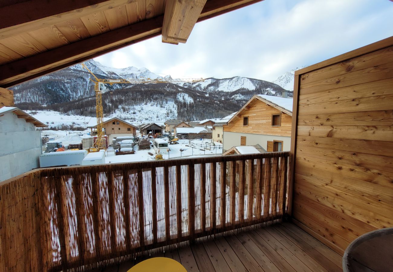 Apartment in Le Monêtier-les-Bains - Beautiful new T3 1km from the slopes