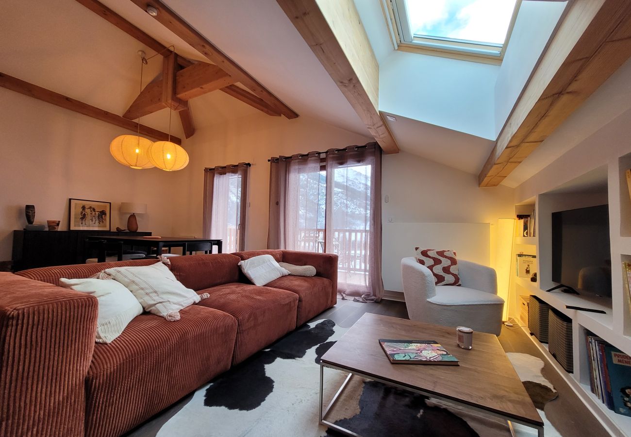 Apartment in Le Monêtier-les-Bains - Beautiful new T3 1km from the slopes