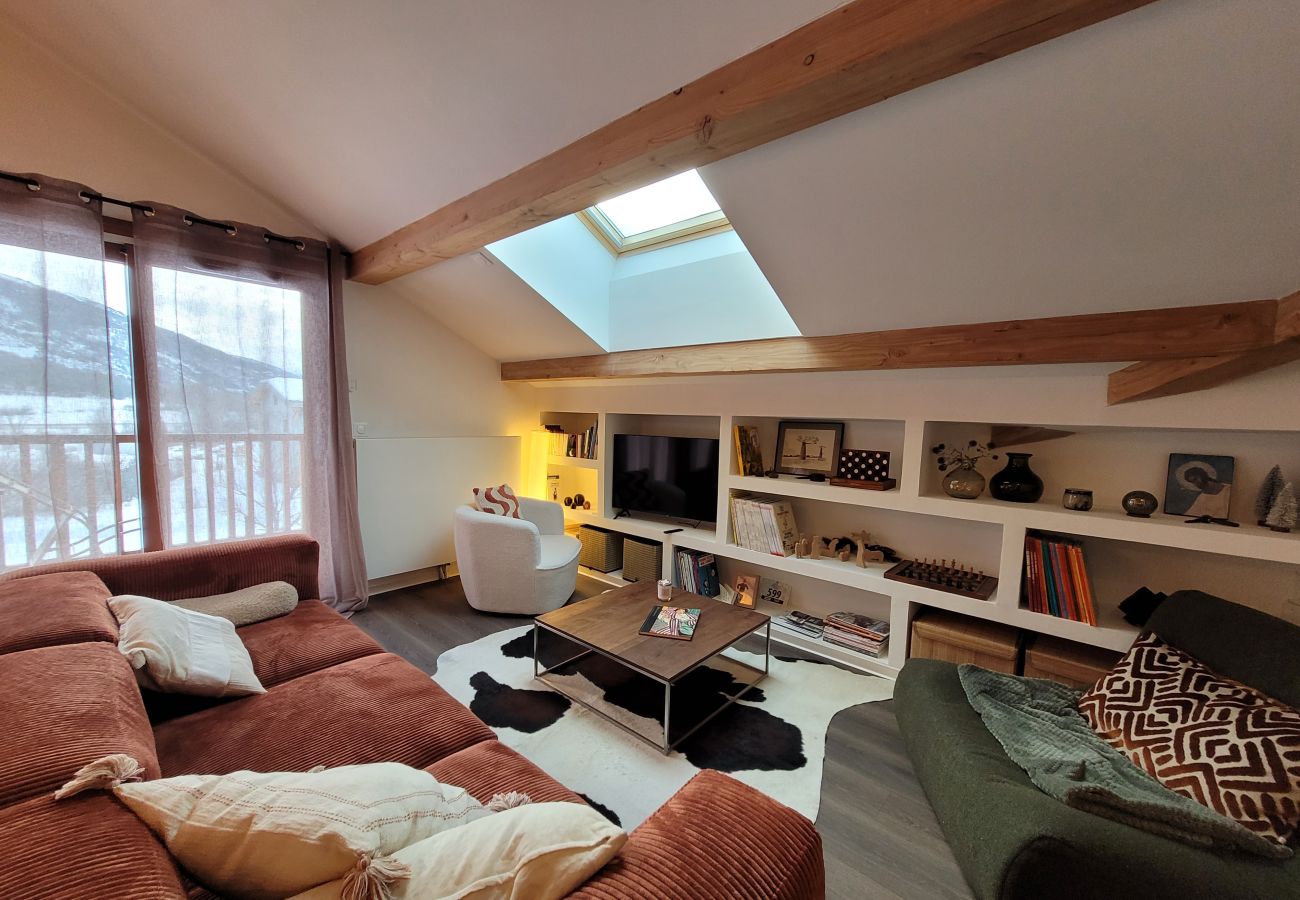 Apartment in Le Monêtier-les-Bains - Beautiful new T3 1km from the slopes