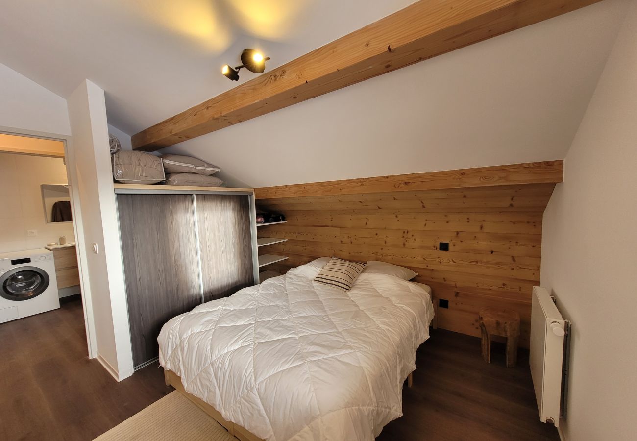 Apartment in Le Monêtier-les-Bains - Beautiful new T3 1km from the slopes