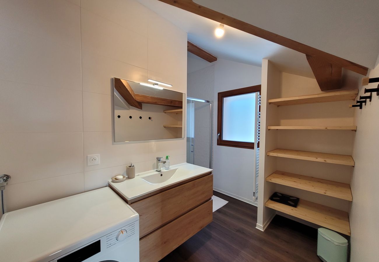Apartment in Le Monêtier-les-Bains - Beautiful new T3 1km from the slopes