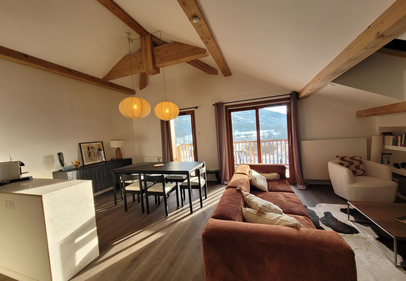 Apartment in Le Monêtier-les-Bains - Beautiful new T3 1km from the slopes