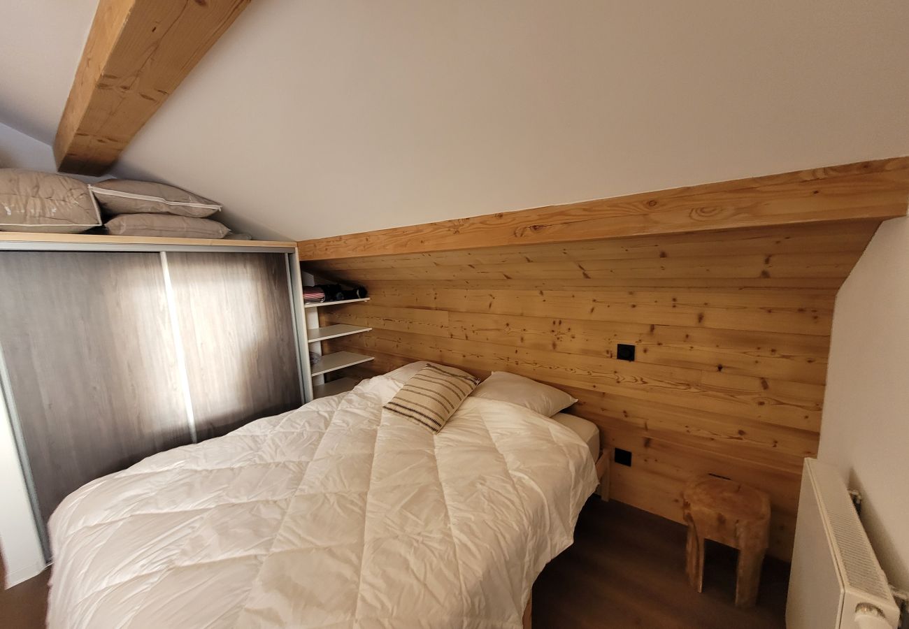 Apartment in Le Monêtier-les-Bains - Beautiful new T3 1km from the slopes