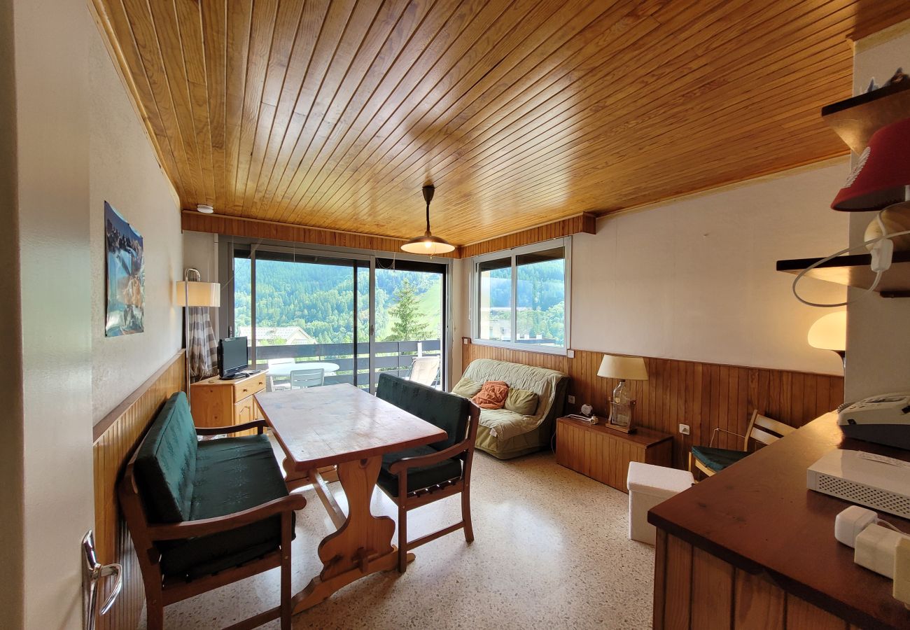 Apartment in Chantemerle - T3 close to slopes for 6 people