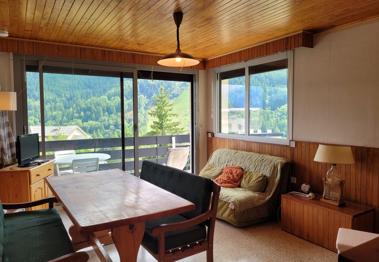 Apartment in Chantemerle - T3 close to slopes for 6 people