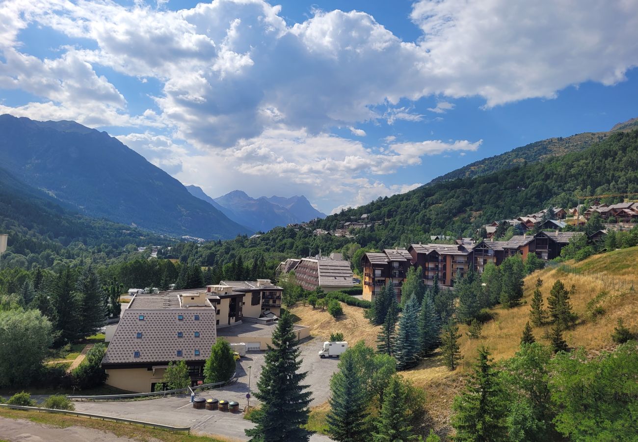 Apartment in Chantemerle - T3 close to slopes for 6 people