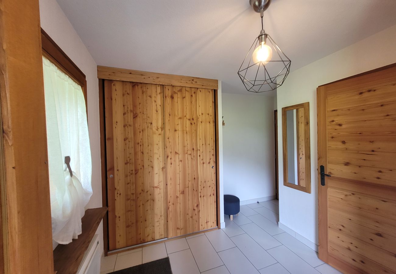 Apartment in Chantemerle - Nice flat exposed south for 4-6 people