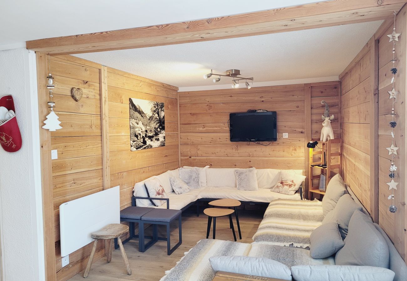 Apartment in La Salle-les-Alpes - T5 -10 people - at the foot of the slopes
