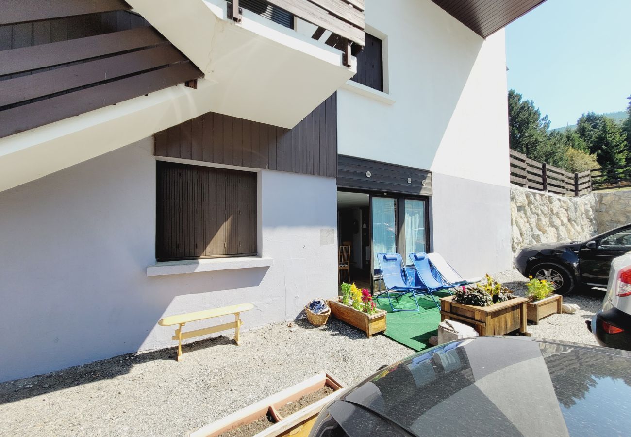 Apartment in La Salle-les-Alpes - T5 -10 people - at the foot of the slopes