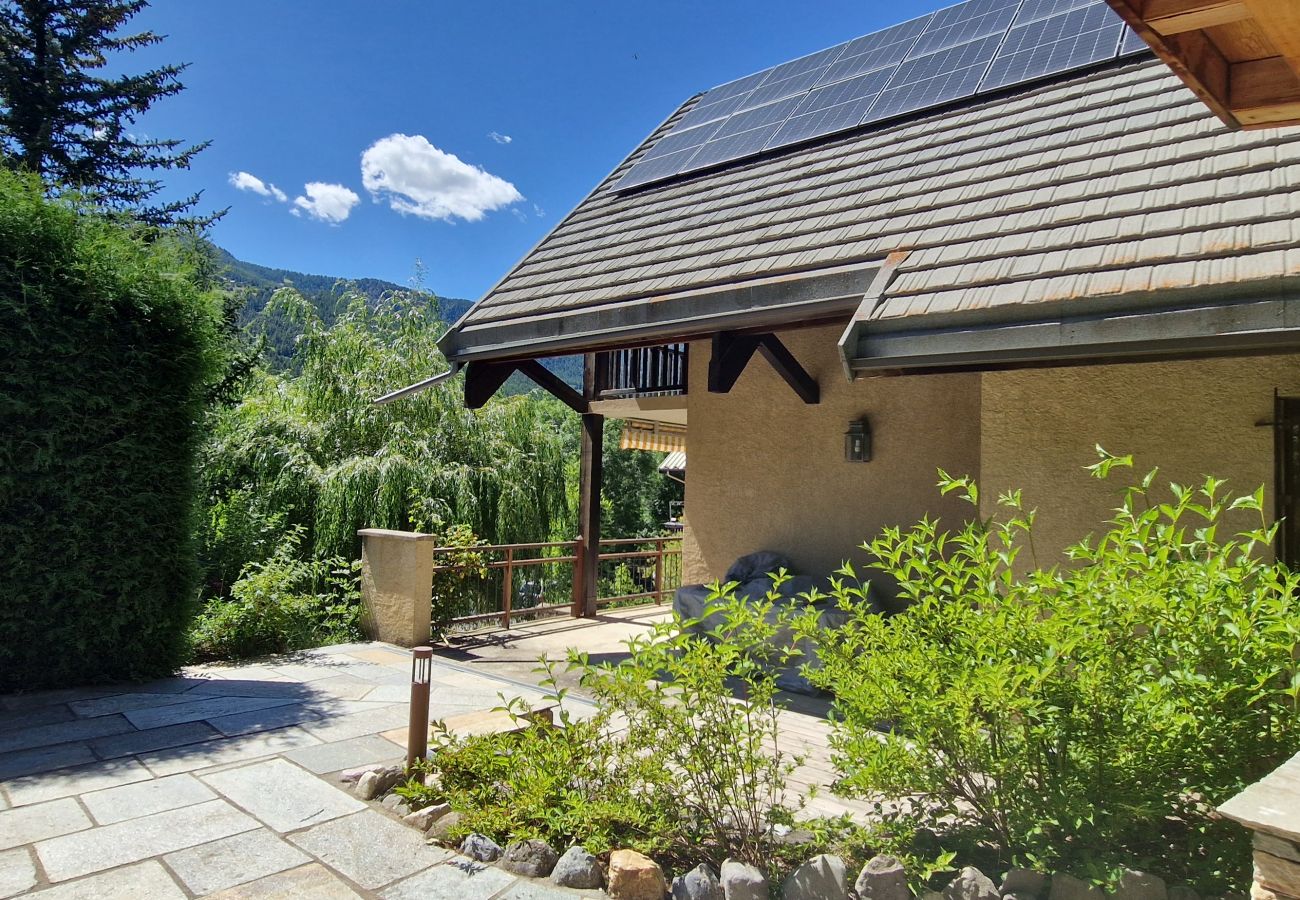 Casa a Saint-Chaffrey - graziosa casa familiare, per 8 persone Chantemerle