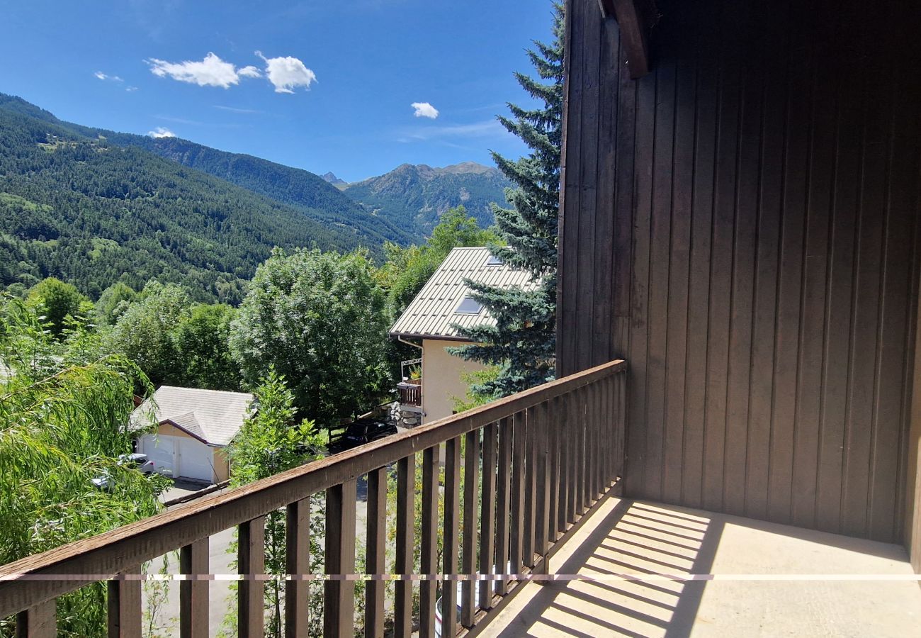 Casa a Saint-Chaffrey - graziosa casa familiare, per 8 persone Chantemerle