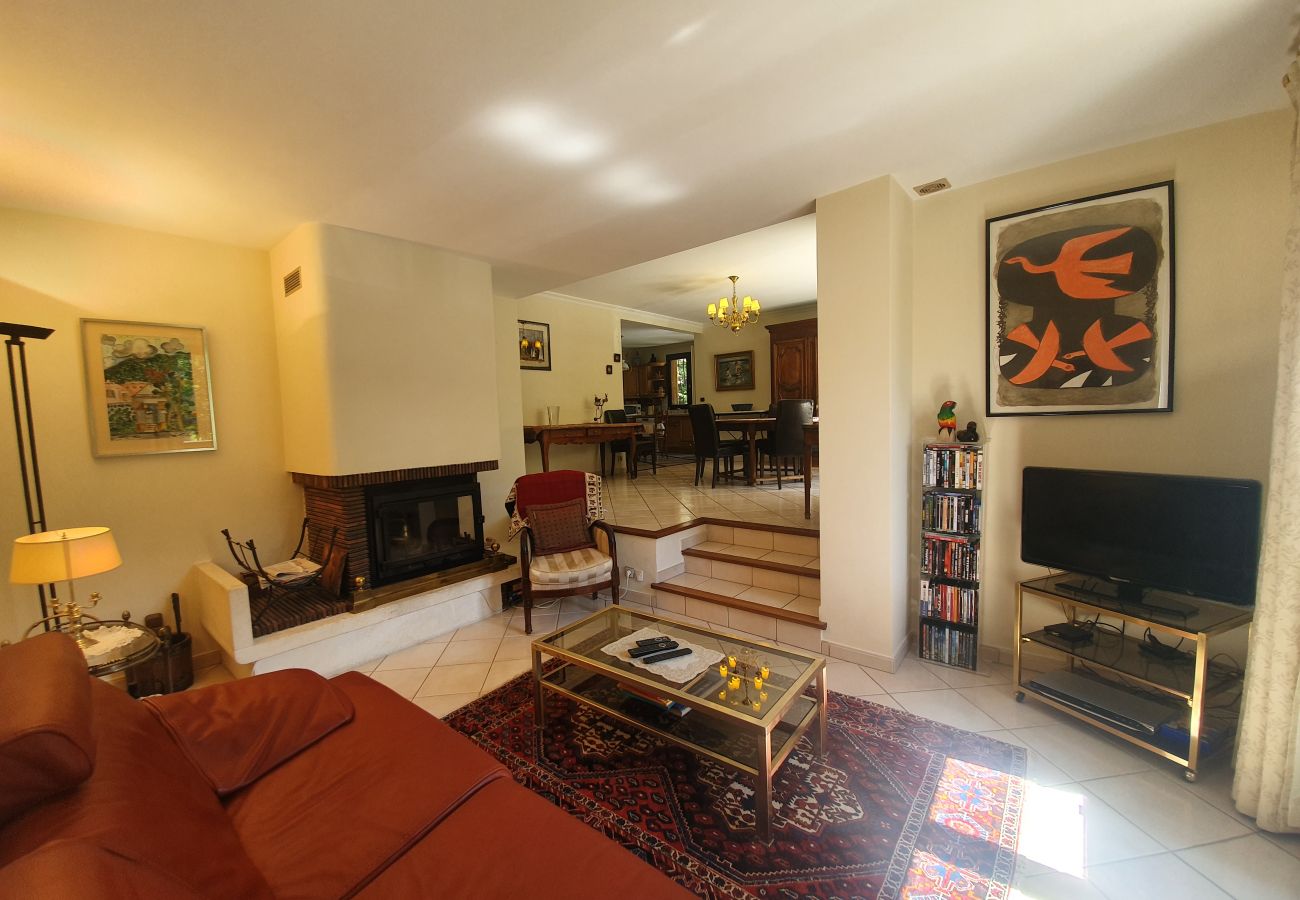 Casa a Saint-Chaffrey - graziosa casa familiare, per 8 persone Chantemerle