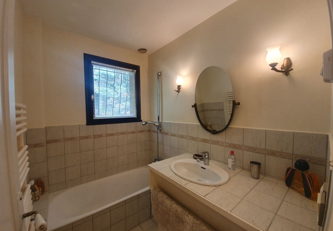 Casa a Saint-Chaffrey - graziosa casa familiare, per 8 persone Chantemerle