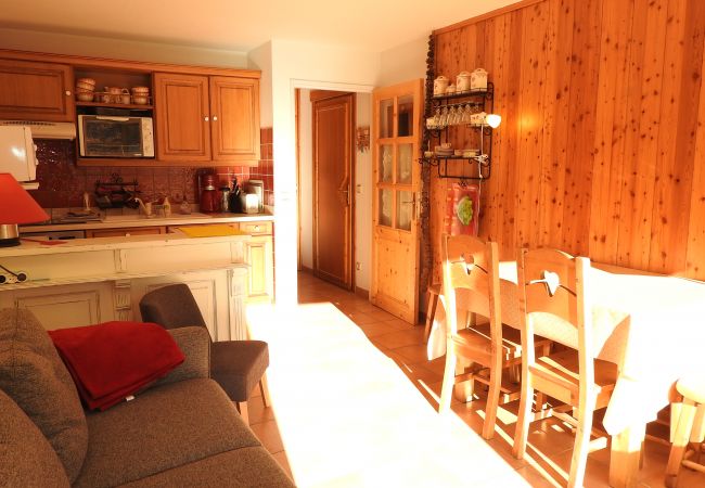 Appartement à Chantemerle - COQUET T3 COIN MONTAGNE POUR 6 PERSONNES PLEIN SUD Appartement à Chantemerle - COQUET T3 COIN MONTAGNE POUR 6 PERSONNES PLEIN SUD