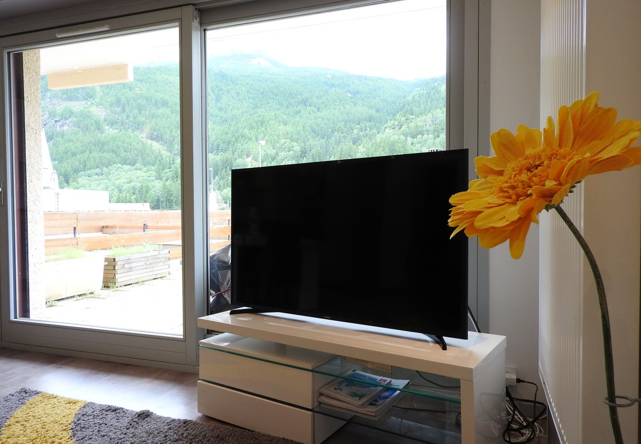 Appartement à Saint-Chaffrey - T3 -6 PERS 100M PISTES