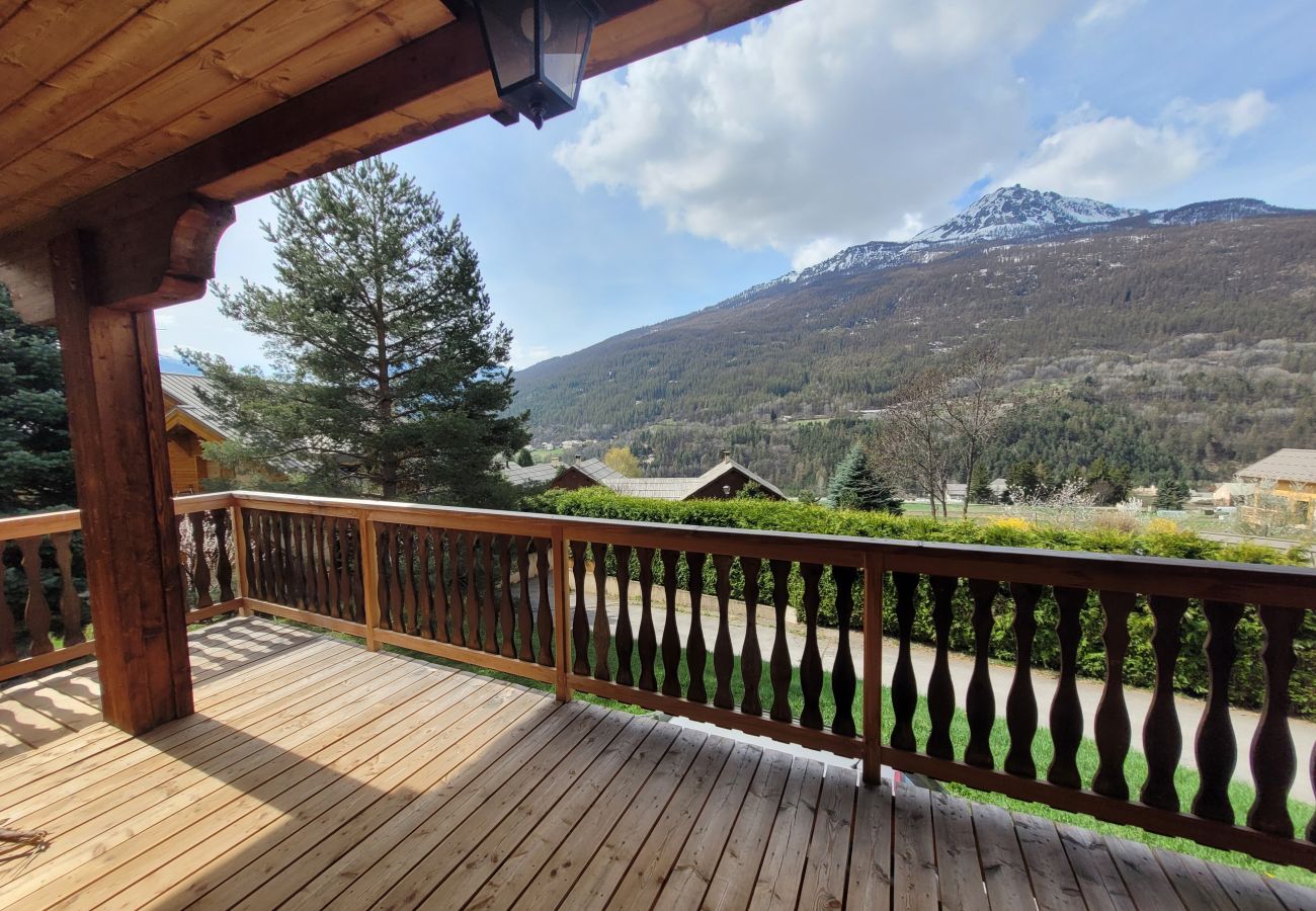 Chalet à Saint-Chaffrey - CHALET CONFORTABLE POUR 8 PERSONNES