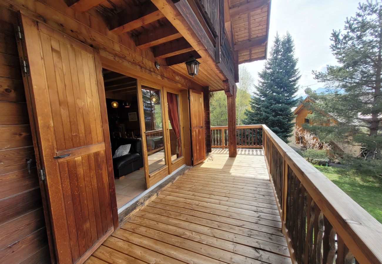 Chalet à Saint-Chaffrey - CHALET CONFORTABLE POUR 8 PERSONNES
