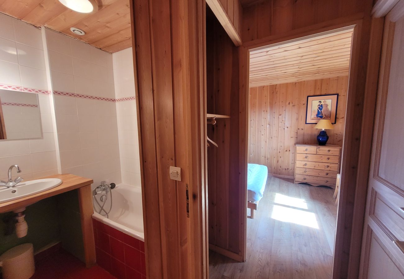 Chalet à Saint-Chaffrey - CHALET CONFORTABLE POUR 8 PERSONNES