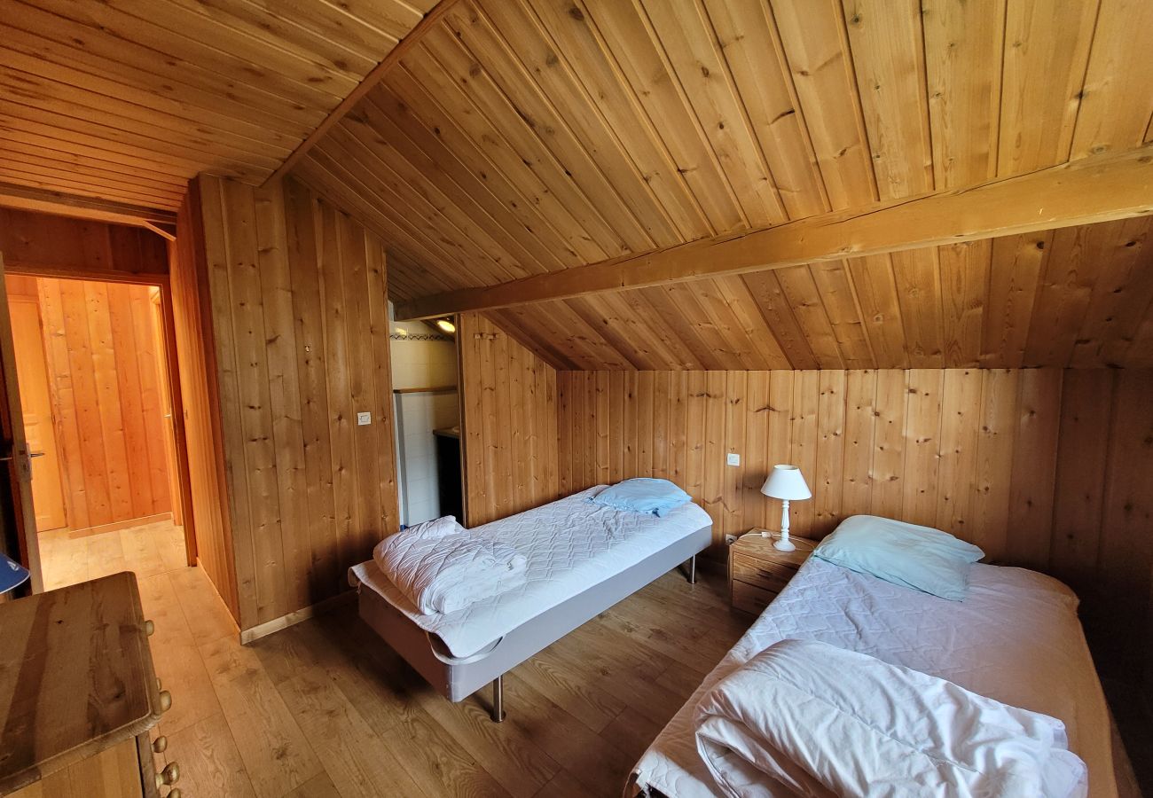 Chalet à Saint-Chaffrey - CHALET CONFORTABLE POUR 8 PERSONNES