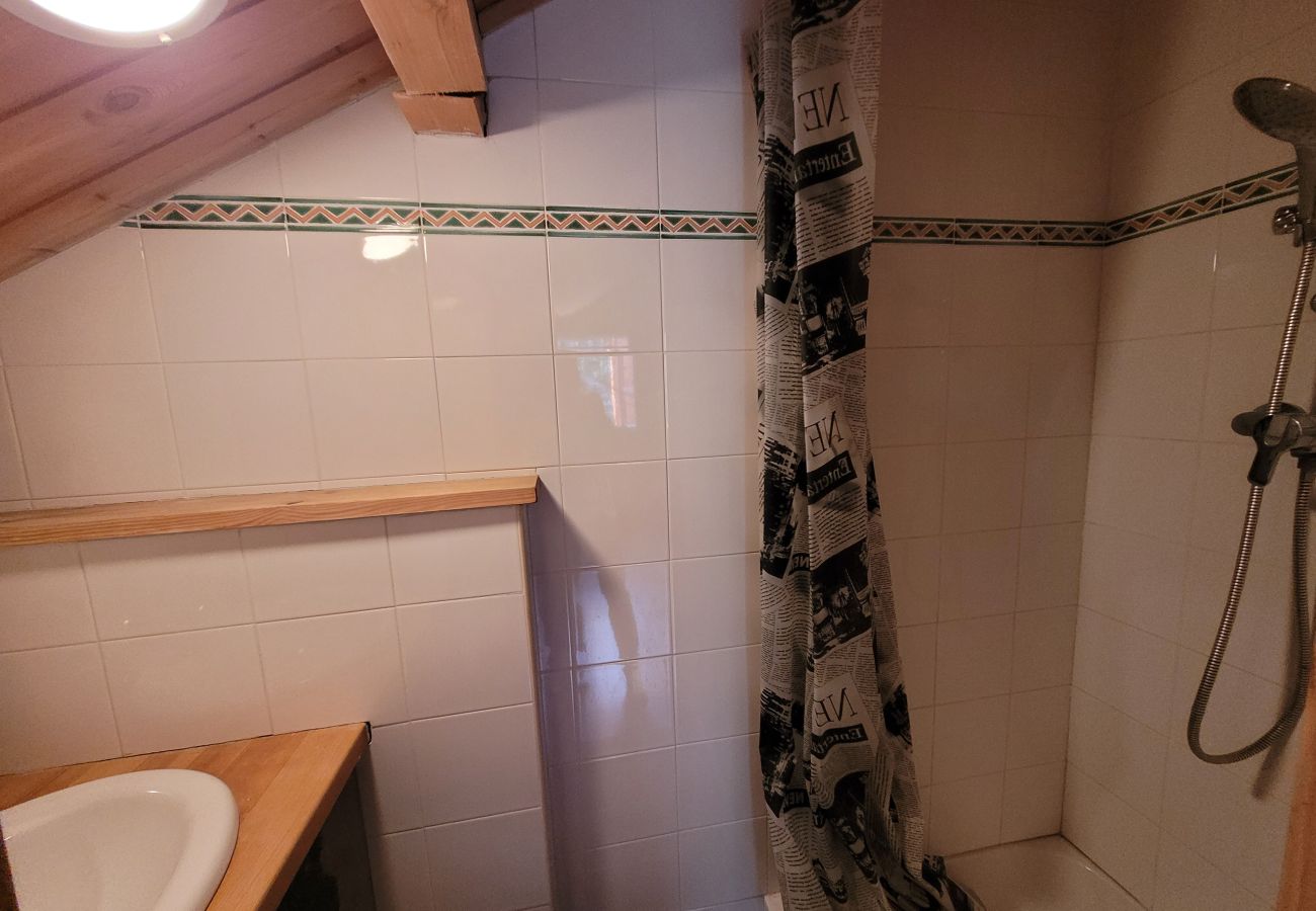 Chalet à Saint-Chaffrey - CHALET CONFORTABLE POUR 8 PERSONNES
