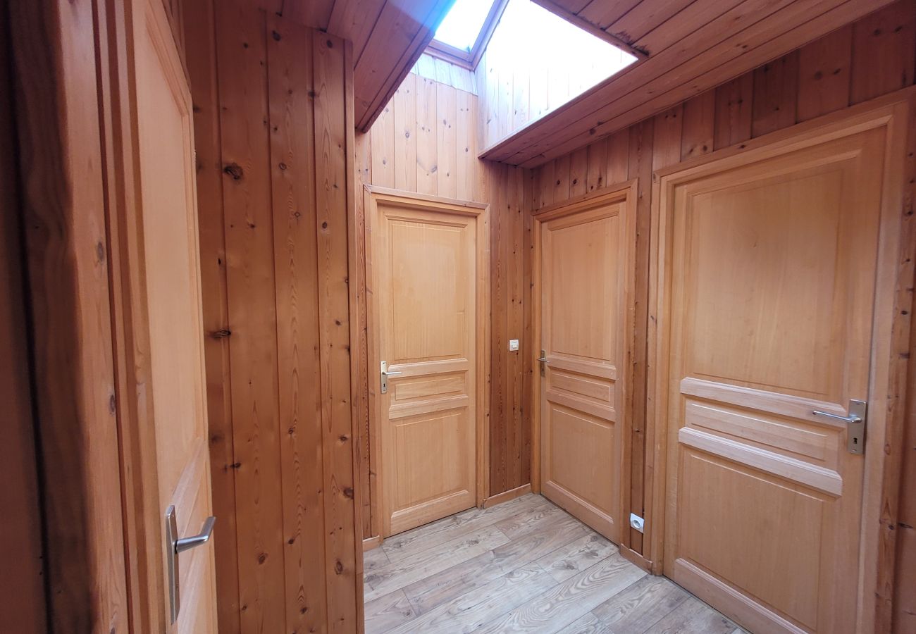 Chalet à Saint-Chaffrey - CHALET CONFORTABLE POUR 8 PERSONNES