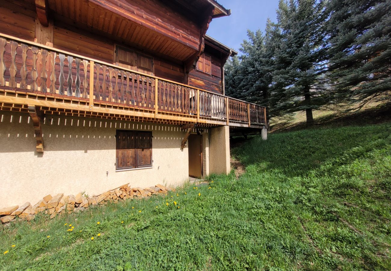Chalet à Saint-Chaffrey - CHALET CONFORTABLE POUR 8 PERSONNES