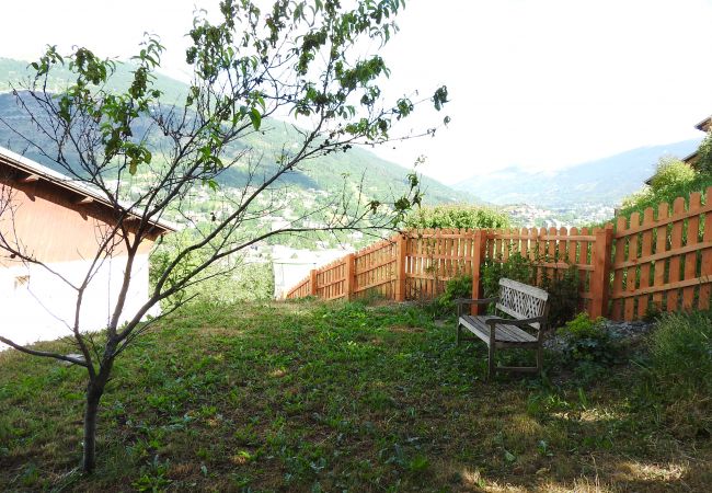 Appartement à Briançon - VUE IMPRENABLE POUR CE T3- 4 PERSONNES Appartement à Briançon - VUE IMPRENABLE POUR CE T3- 4 PERSONNES