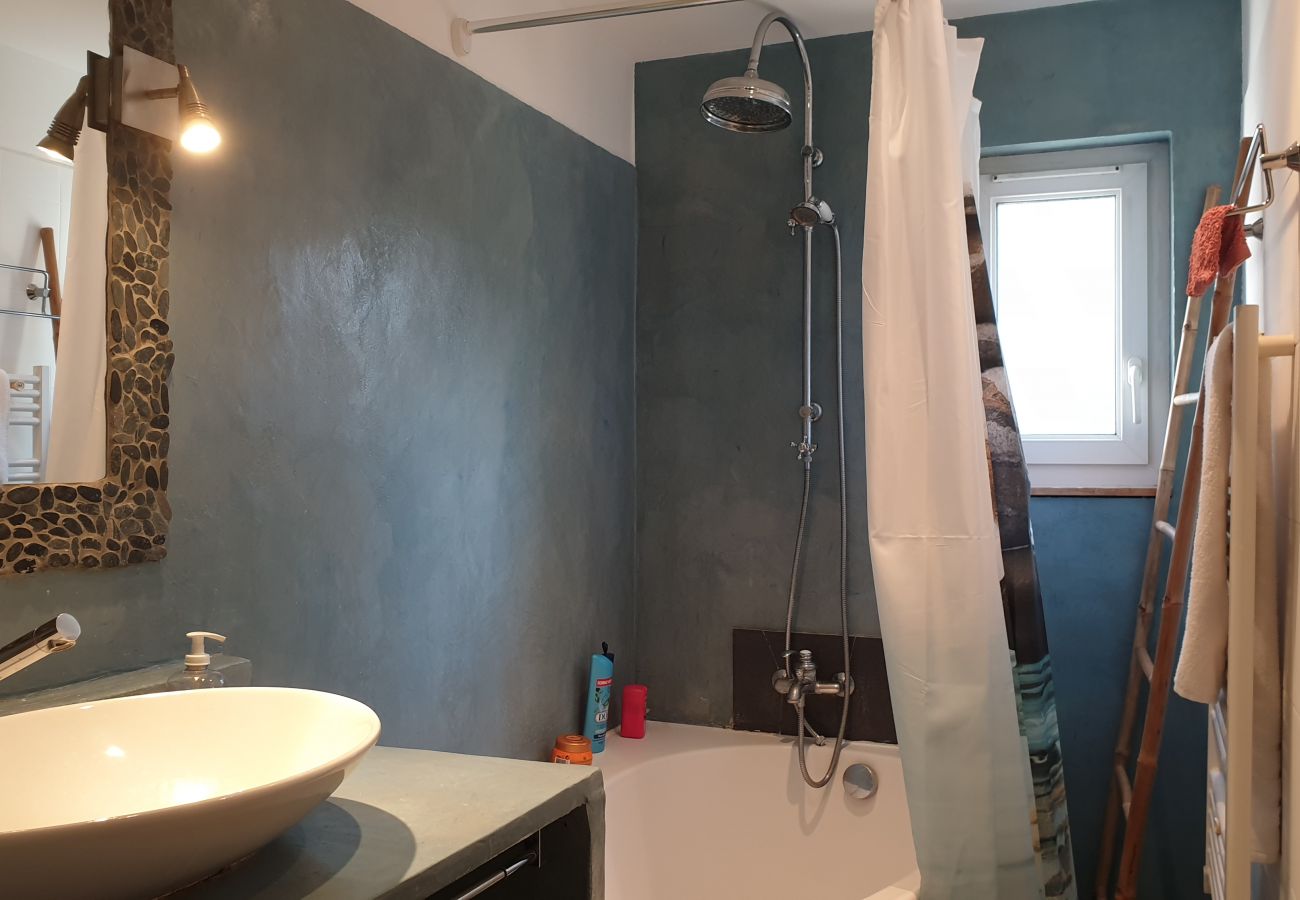 Appartement à Briançon - VUE IMPRENABLE POUR CE T3- 4 PERSONNES