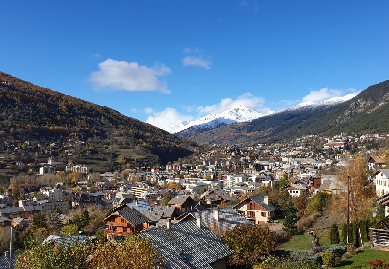 Appartement à Briançon - VUE IMPRENABLE POUR CE T3- 4 PERSONNES