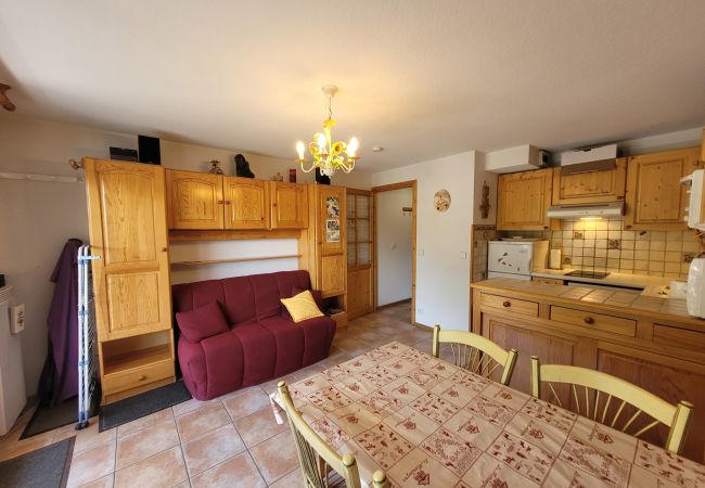 Appartement à Chantemerle - T2 AU PIED DES PISTES DE CHANTEMERLE Appartement à Chantemerle - T2 AU PIED DES PISTES DE CHANTEMERLE