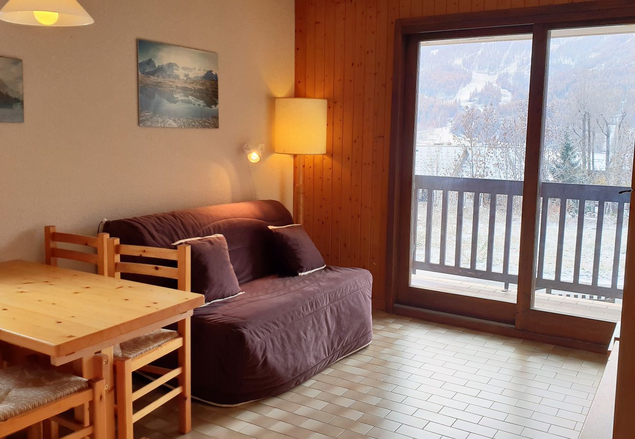 Appartement à Le Monêtier-les-Bains - Studio coin montagne avec jardin 