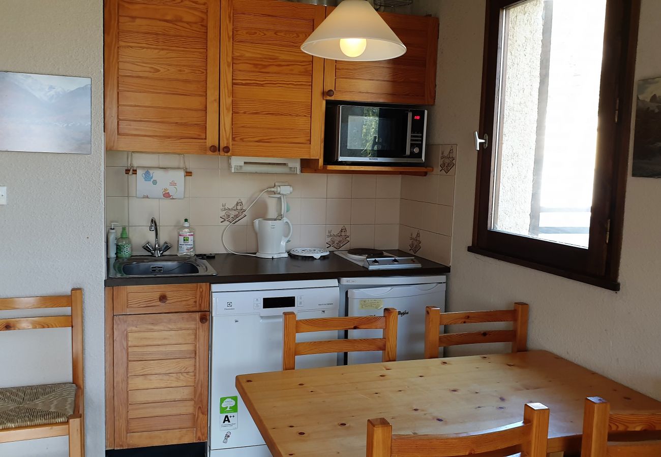 Appartement à Le Monêtier-les-Bains - Studio coin montagne avec jardin 